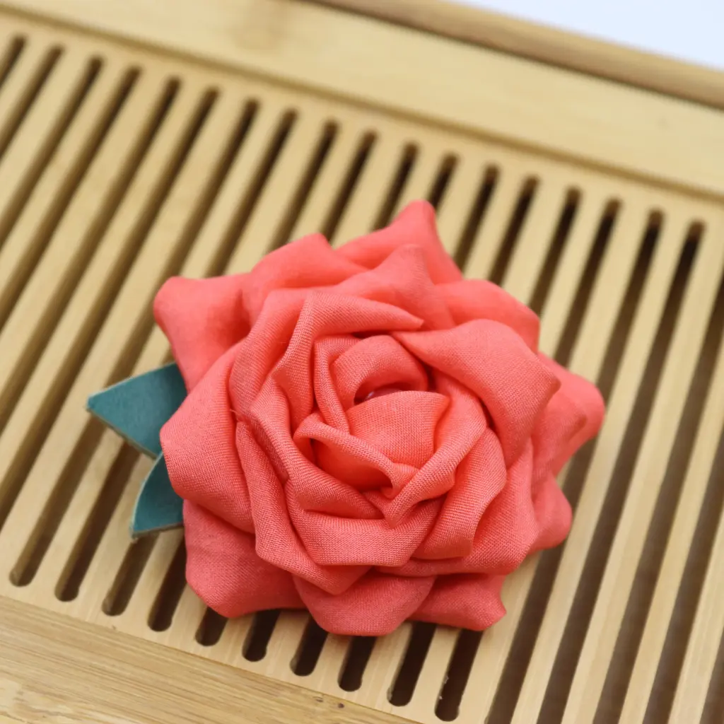 Broche rose - Yoake Bijoux