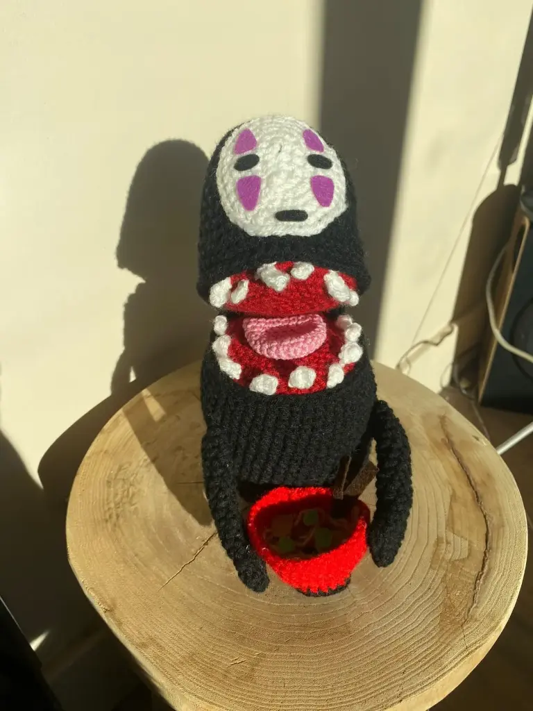 Peluche No Face - Ghibli - Vicotte Crochet