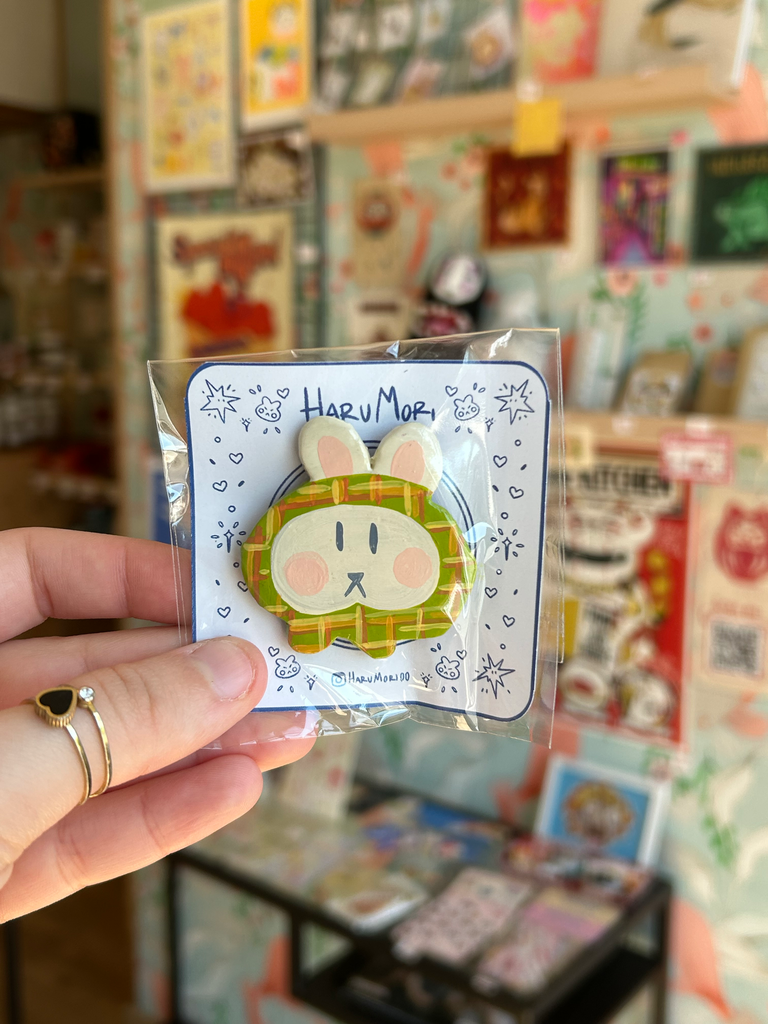 Handmade Animal Magnets - Lapin blanc - bandeau vert